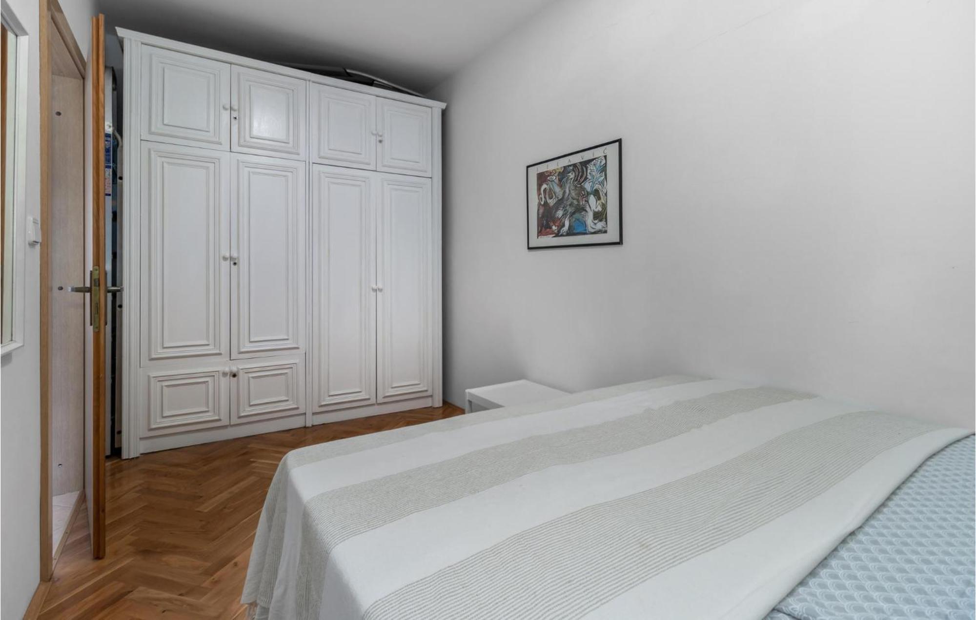 Lovely Apartment In Novi Vinodolski With Wifi Exteriör bild